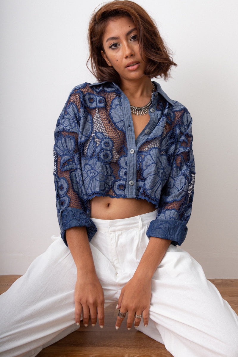 DELICATE MISTRESS OVERSIZED CROPPED SHIRT